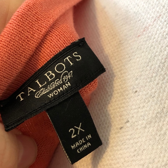 Talbots lightweight pullover - Picture 3 of 4